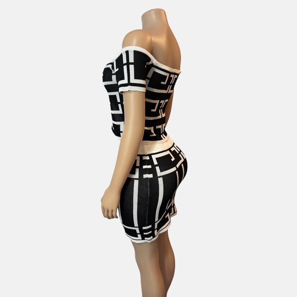 Off The Shoulder Geometric Print Set - Picture 8 of 9